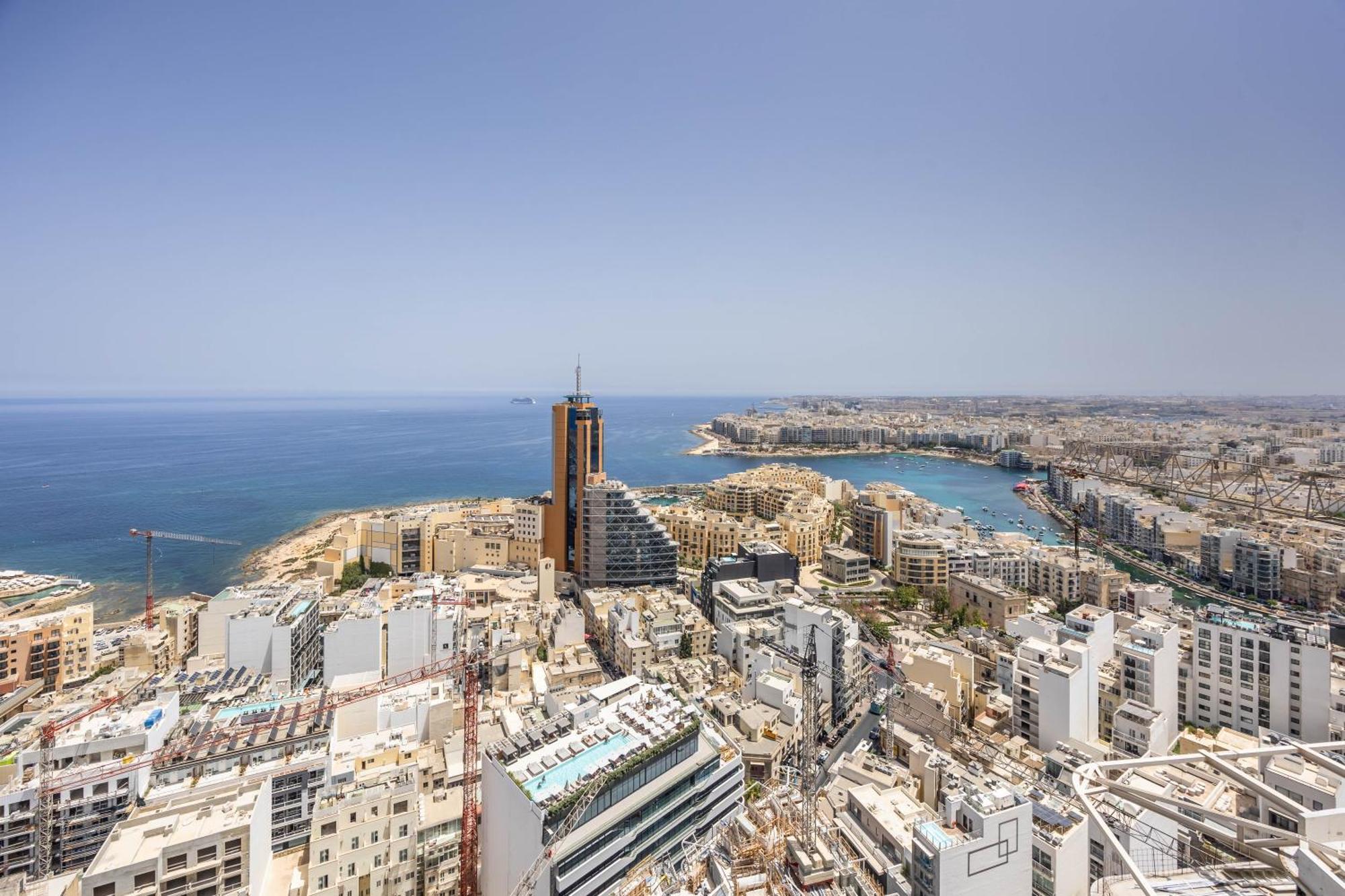 Ferienwohnung Skyline Serenity On The 25Th Floor In Mercury Tower San Ġiljan Exterior foto